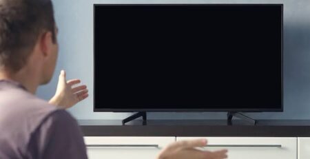 tv no se ve pero se escucha pantalla negra